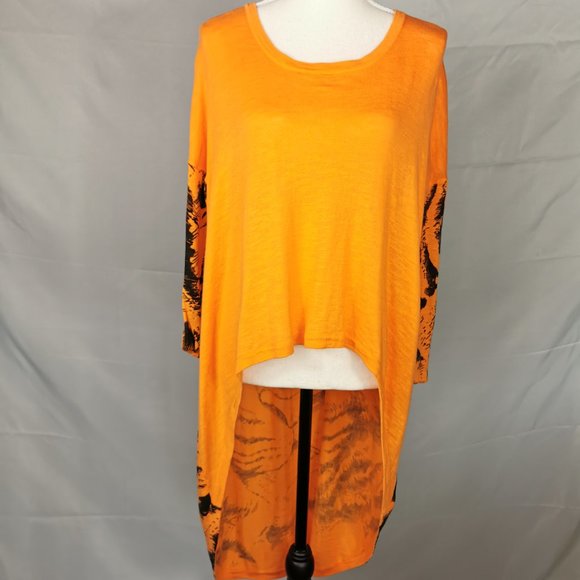 MINKPINK Eye Of The Tiger Long Sleeve Sweater 🐯 - Picture 4 of 9